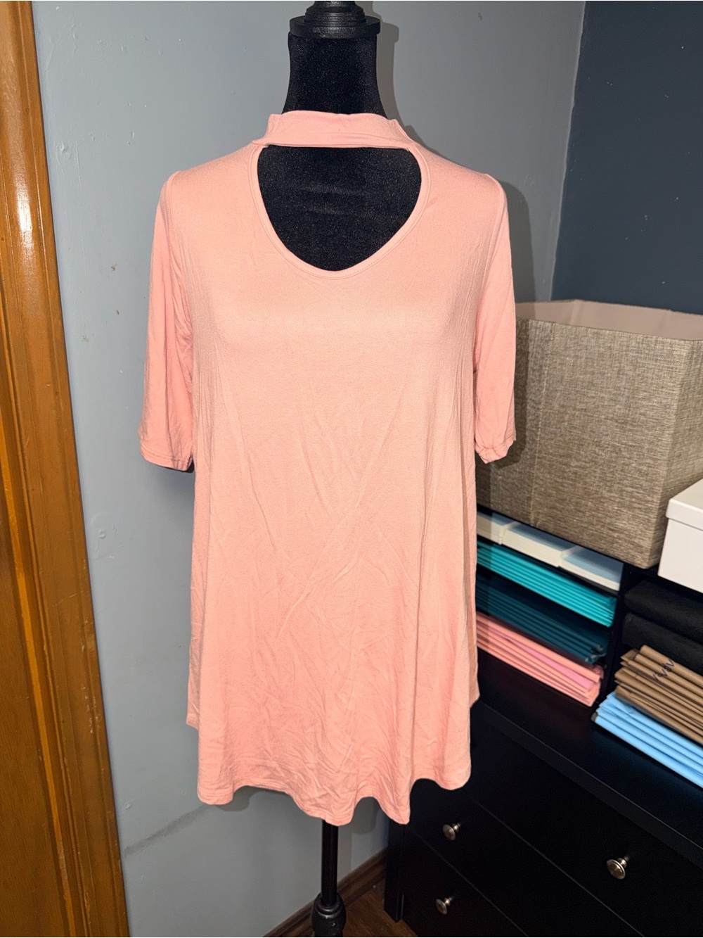 Front Keyhole Tunic Top in Soft Pink/NWOT